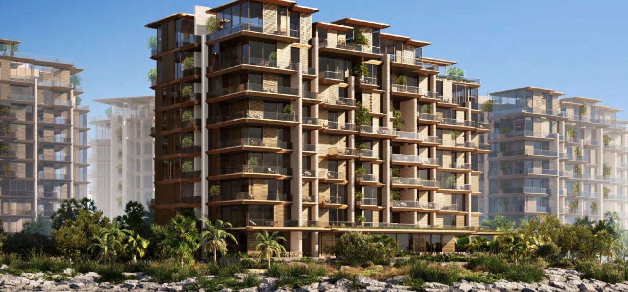 Solaya at La Mer